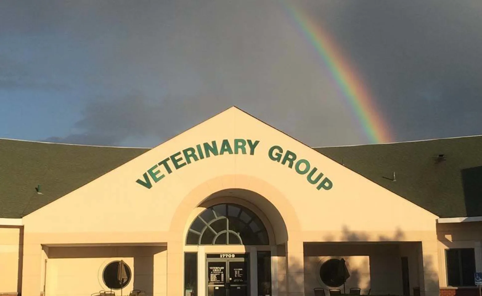 Veterinary Group of Chesterfield Building with rainbow in background